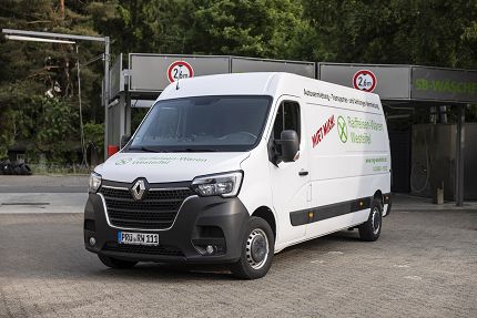 Transporter Renault Master Kasten - Front